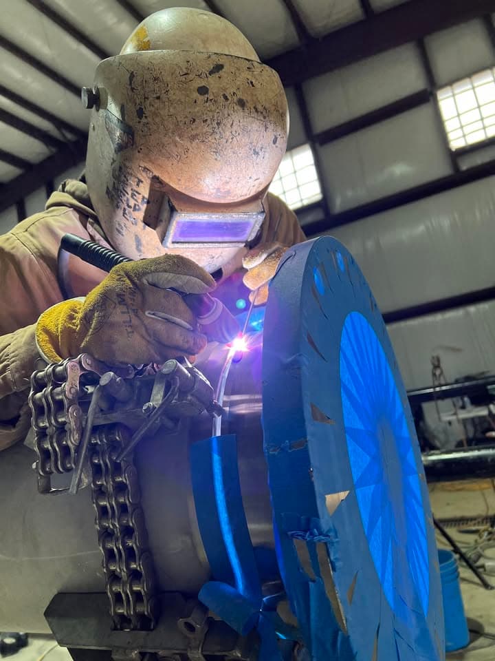 Descriptive alt text